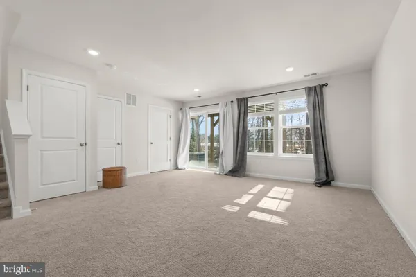 $3,800 | 14 Lilac Cir Mount, Mount Laurel, NJ 08054