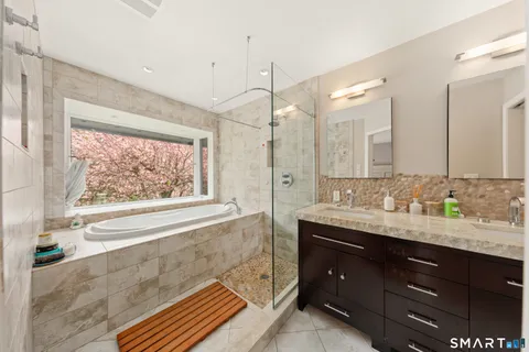 $1,195,000 | 46 Breezy Hill Road, Stamford, CT 06903