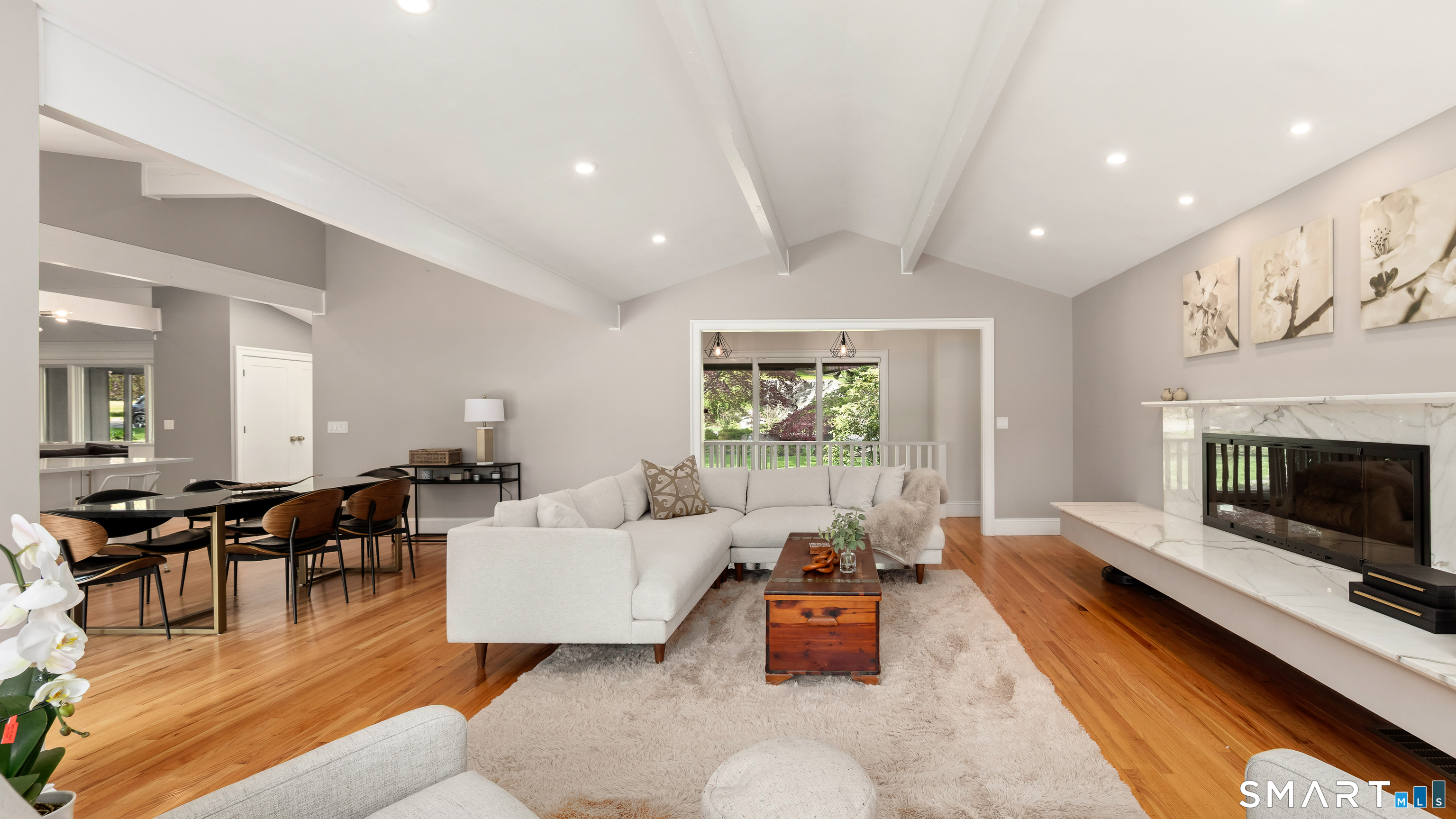 46 Breezy Hill Road Stamford, CT 06903 - Photo 9 of 40