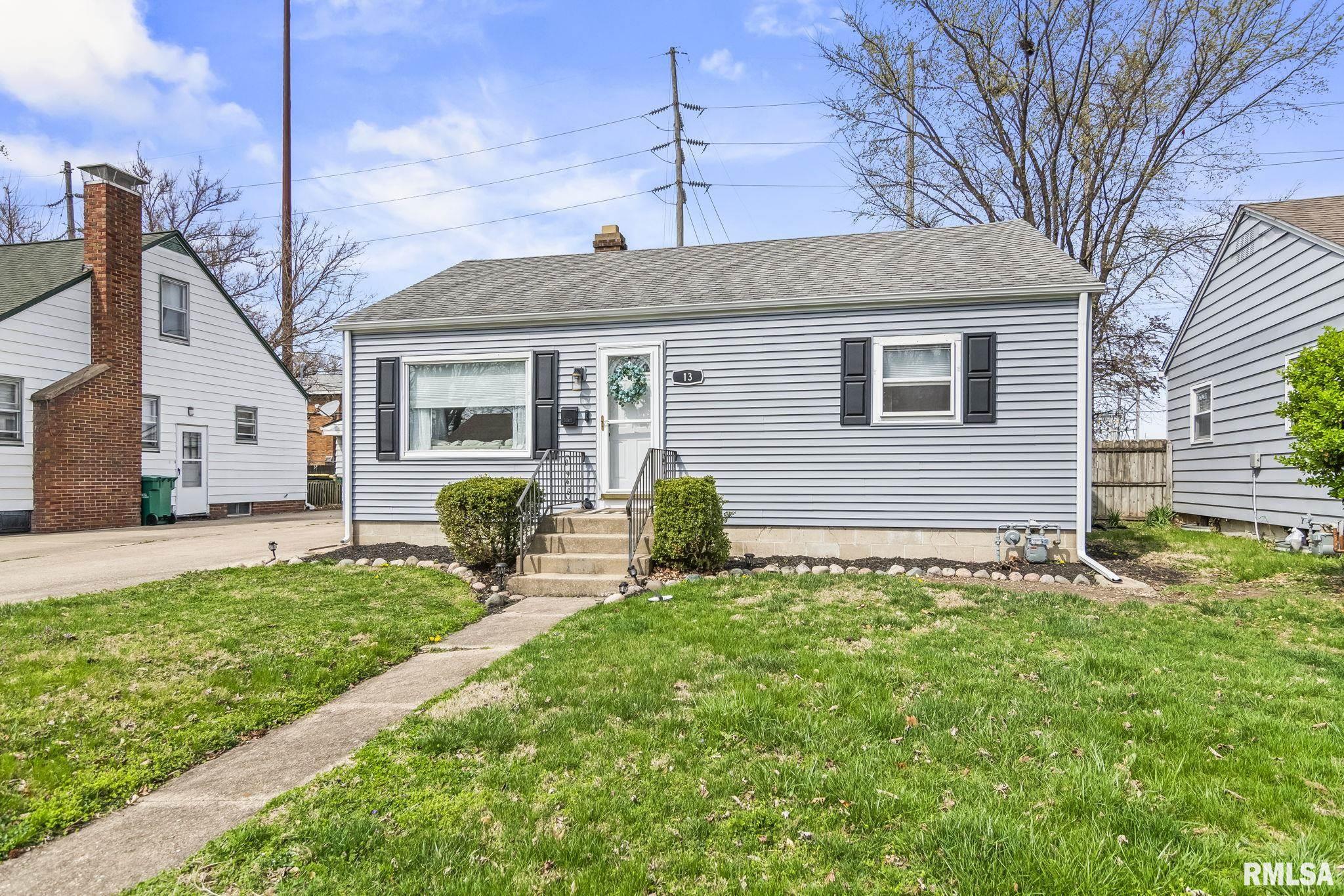 13 Ruth Court Springfield, IL 62704 - Photo 4 of 27