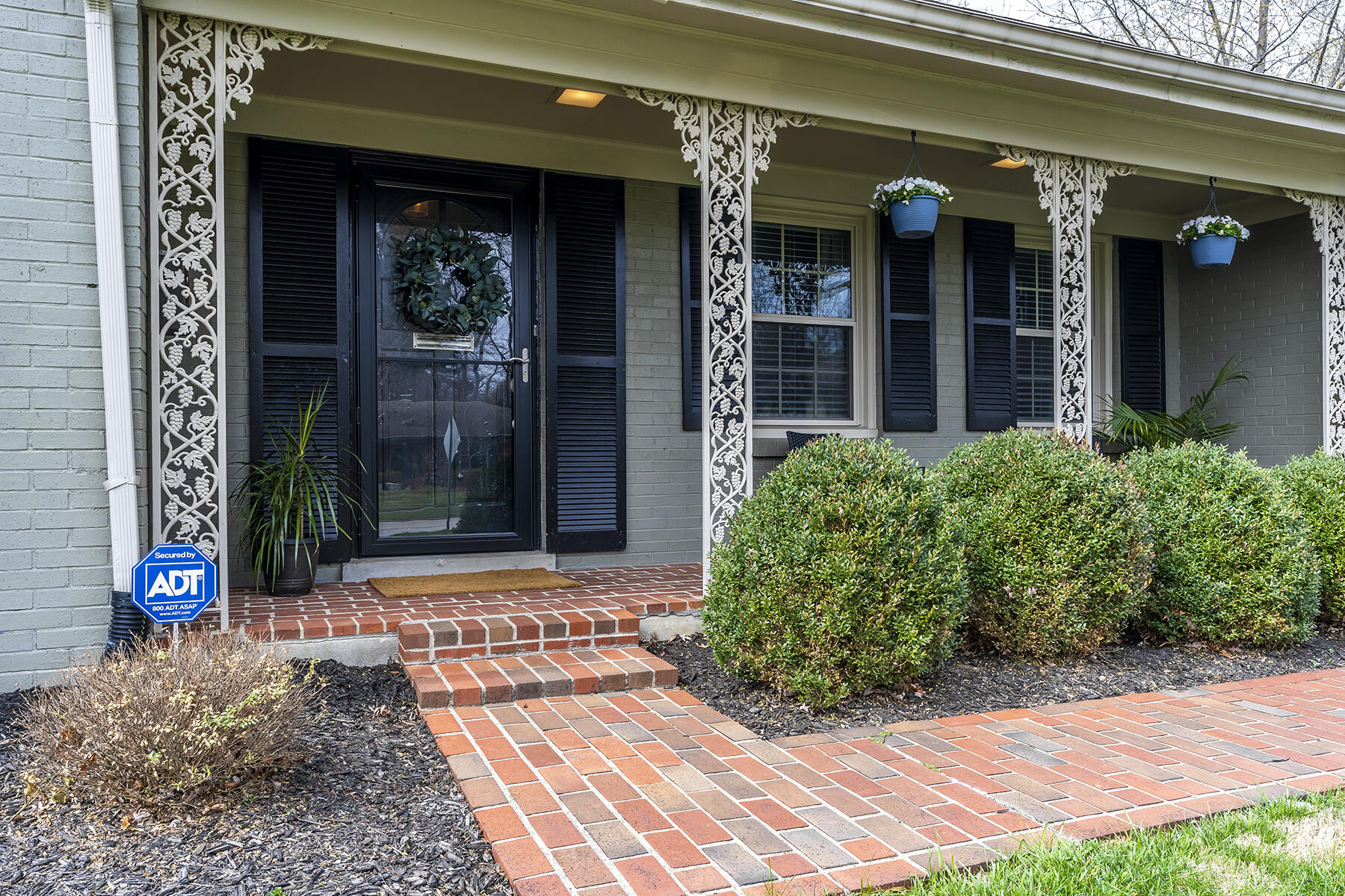1004 Castleton Way Lexington, KY 40517 - Photo 4 of 35 1004castleton04