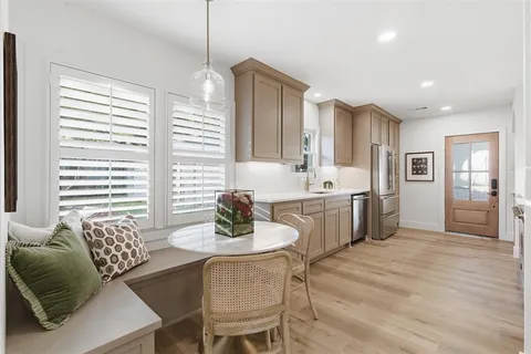 $865,000 | 309 Eastwood Avenue, Fort Worth, TX 76107