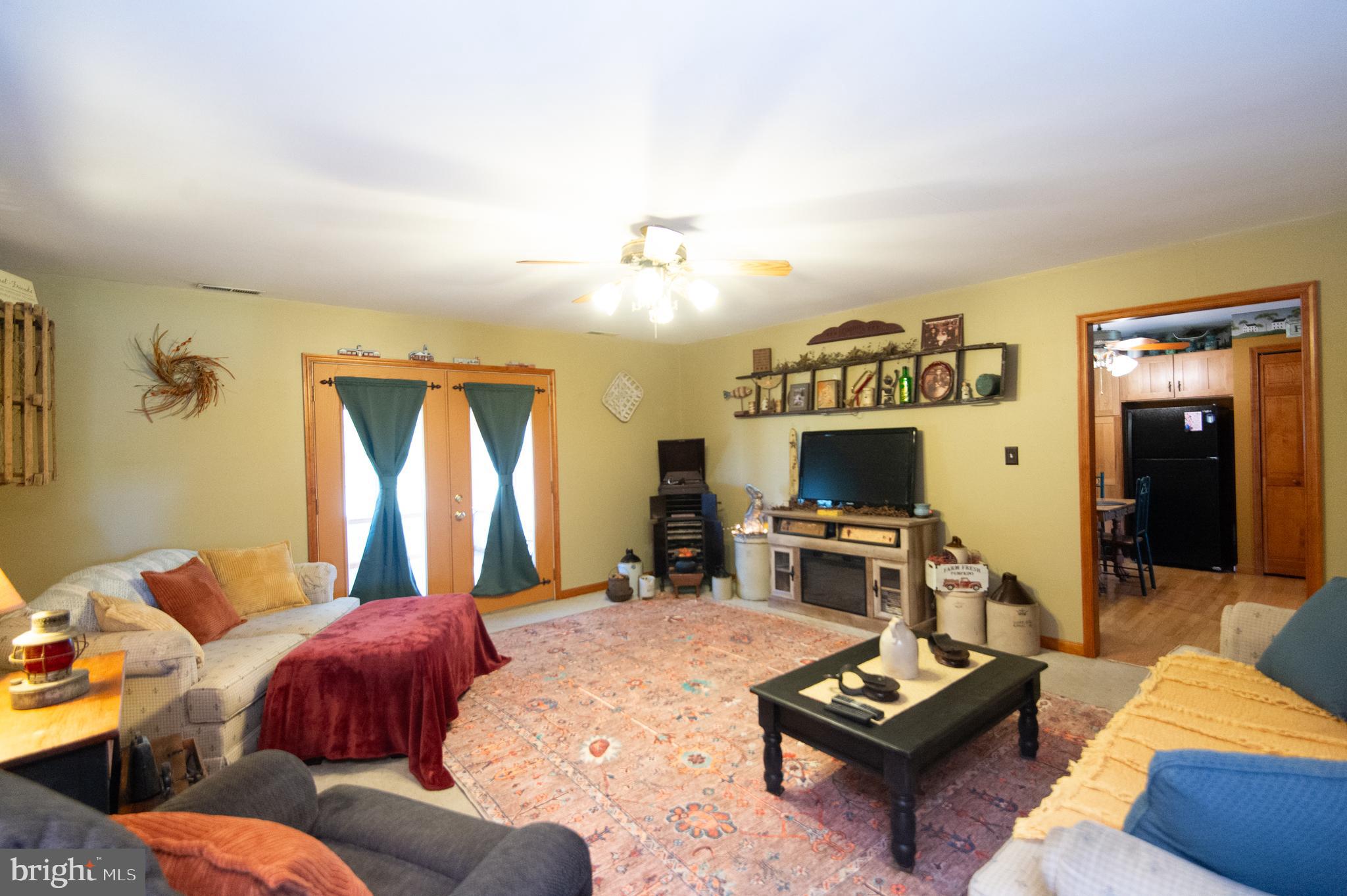 6108 Delaware Line-reliance Rhodesdale, MD 21659 - Photo 11 of 30 family room