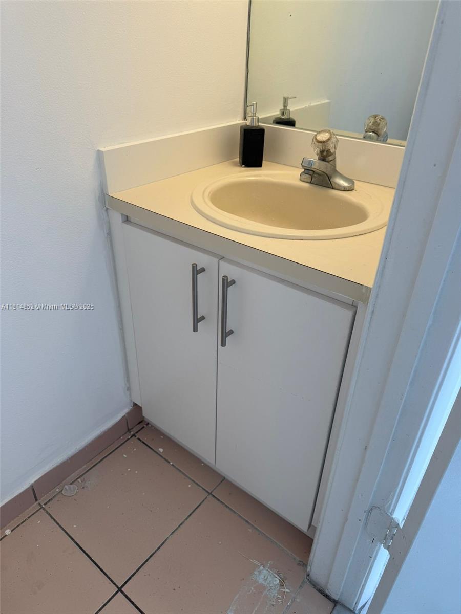 2680 West 76th Street, Unit 204 Hialeah, FL 33016 - Photo 11 of 15