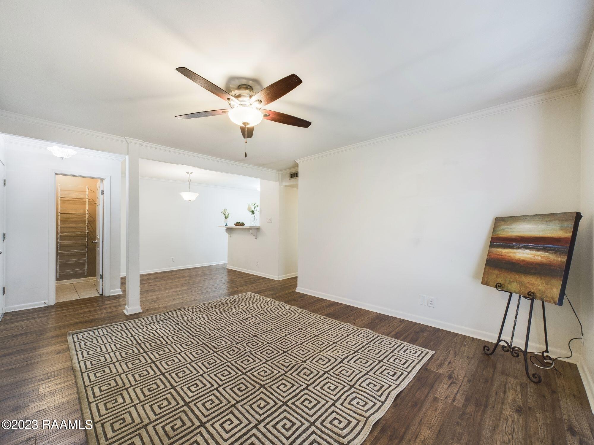 220 Doucet Road, Unit 214B Lafayette, LA 70503 - Photo 3 of 15 CAM01614G0-PR0020-STILL004
