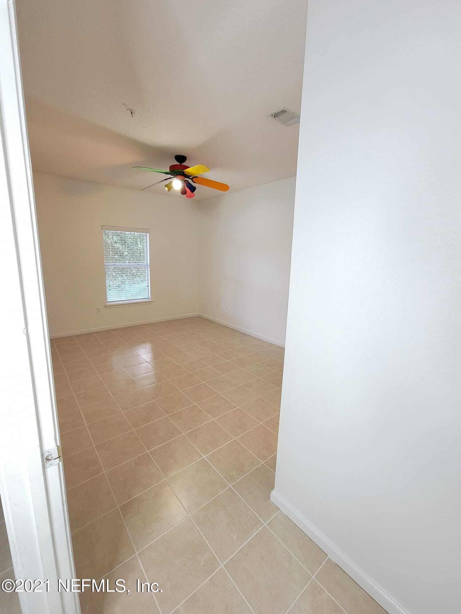 3641 Kirkpatrick Circle, Unit 4 Jacksonville, FL 32210 - Photo 10 of 17 a view of an empty room