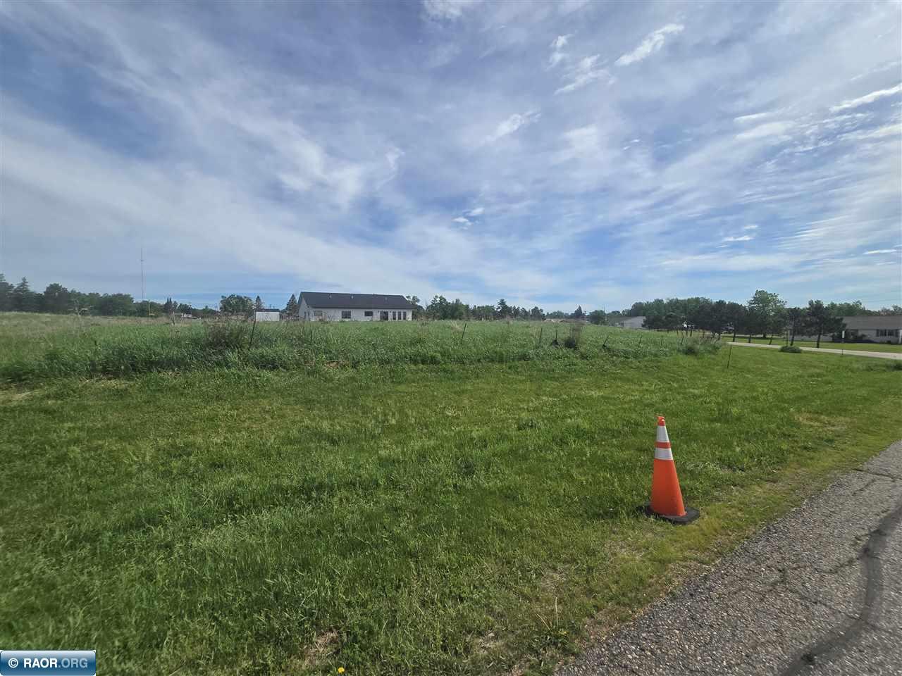 107 Monroe Drive Buhl, MN 55713 - Photo 2 of 3