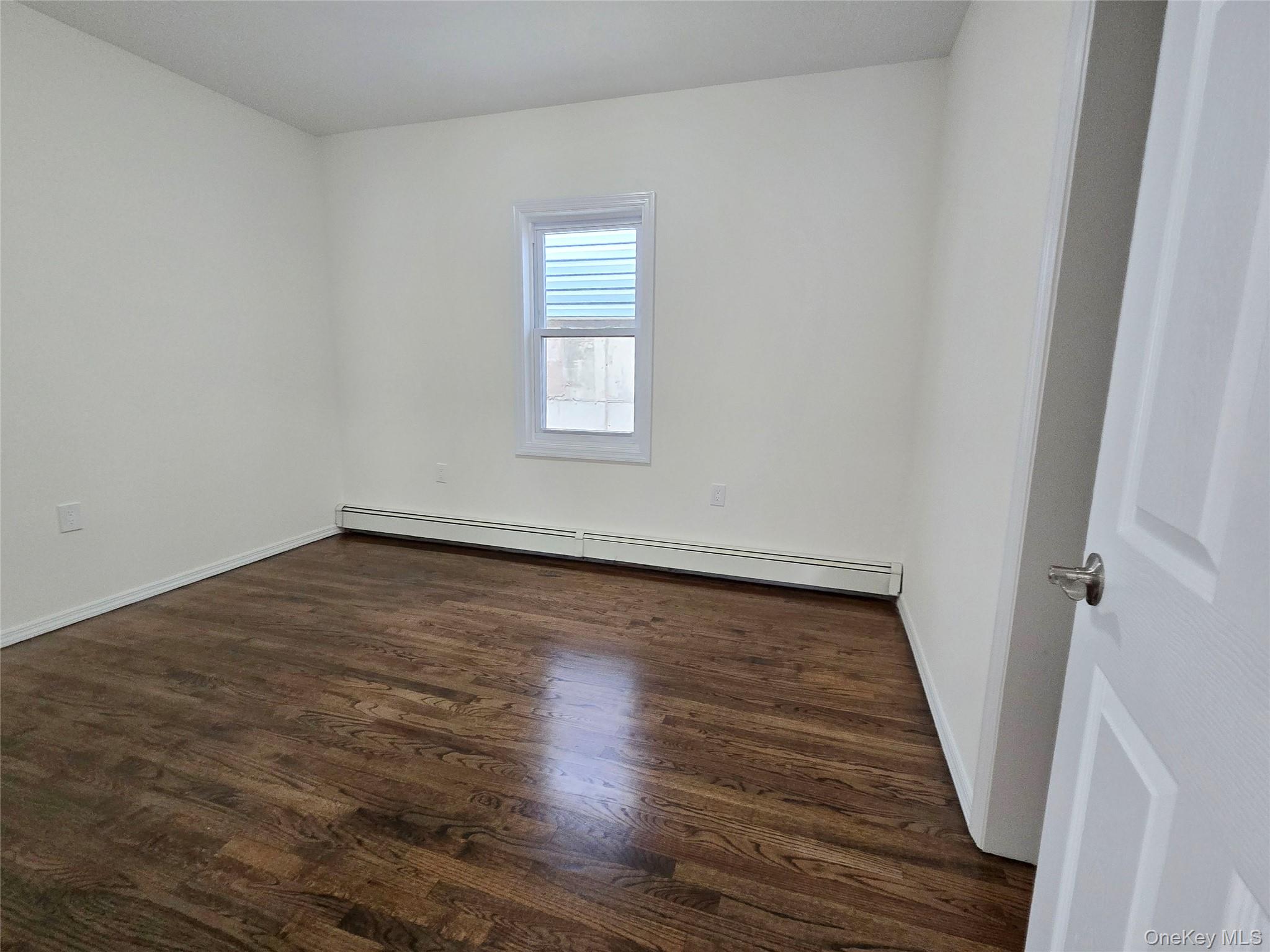 20 West 10th Road Queens, NY 11693 - Photo 18 of 22