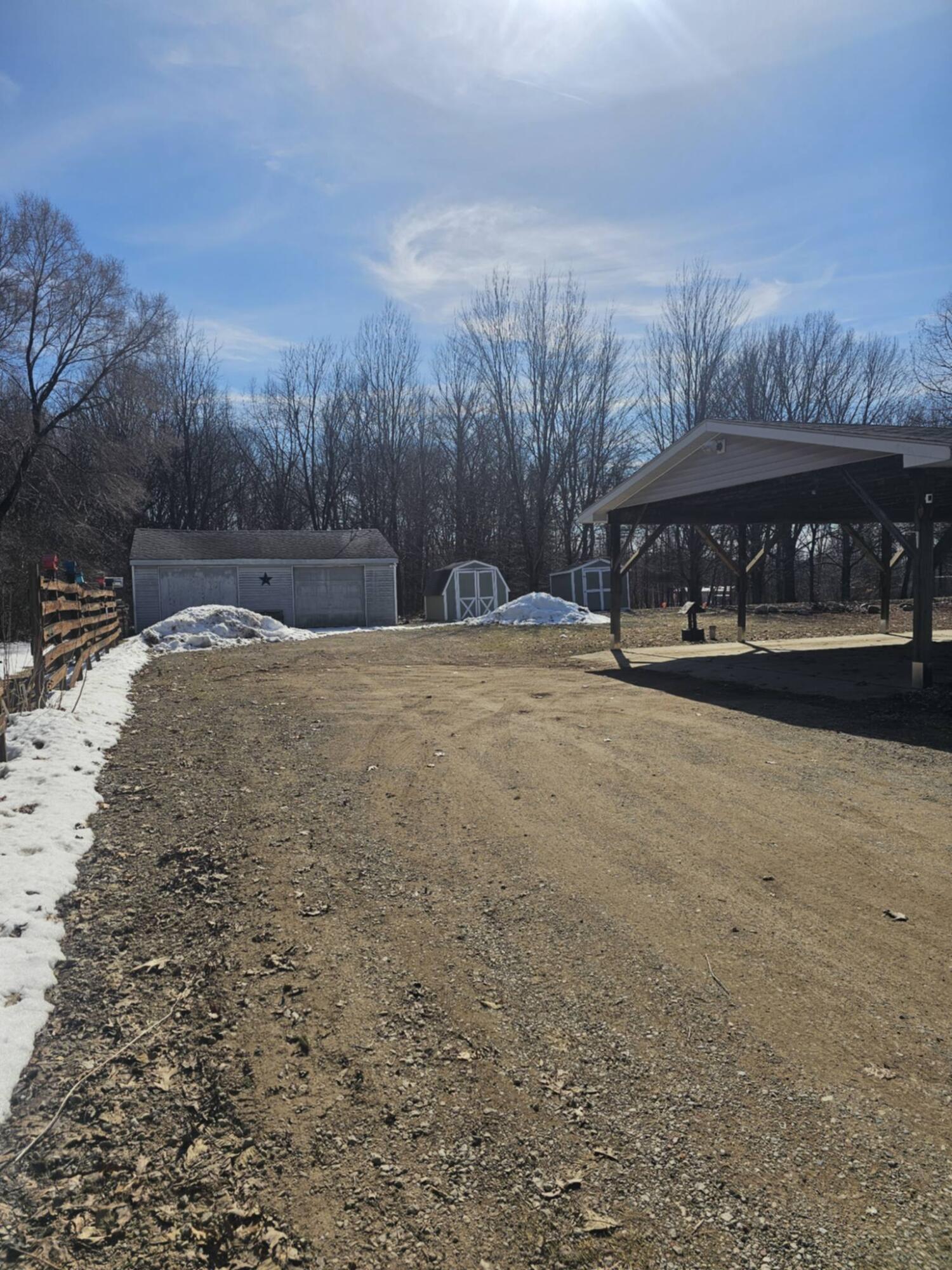 3060 Snyder Road Benton Harbor, MI 49022 - Photo 4 of 53 att.sMFKT_Bcz4U4-nwLKd86d7h_Pa8oOI7DBEzB