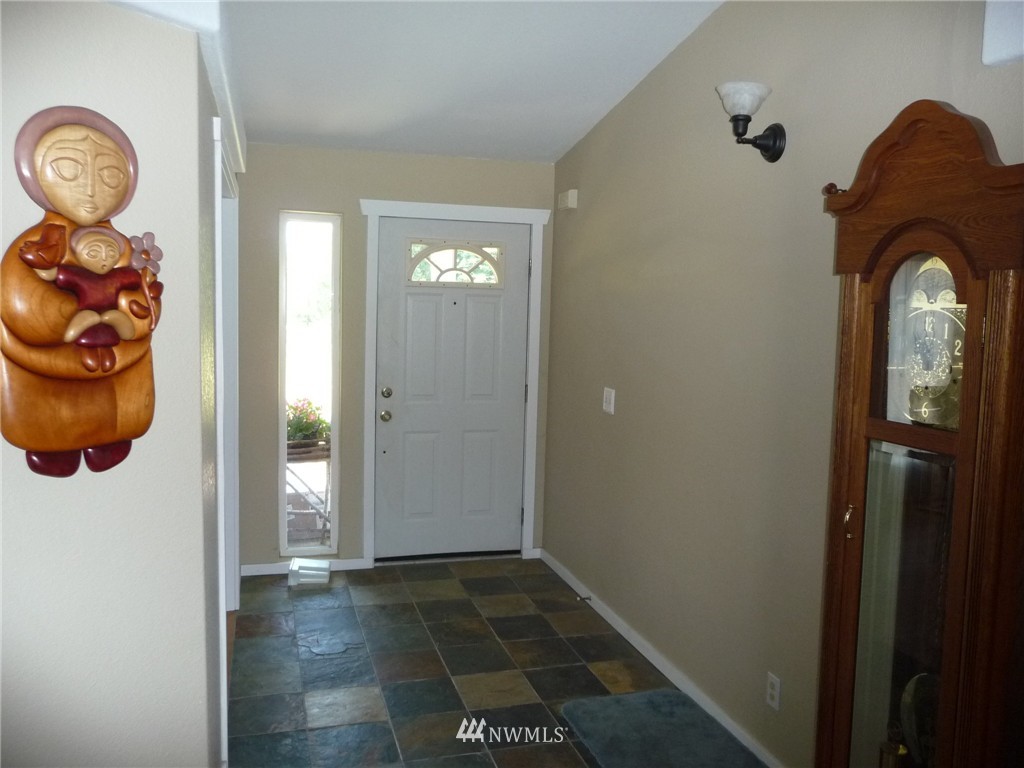 3968 Bancroft Road Bellingham, WA 98225 - Photo 10 of 12 Gallery Image 10