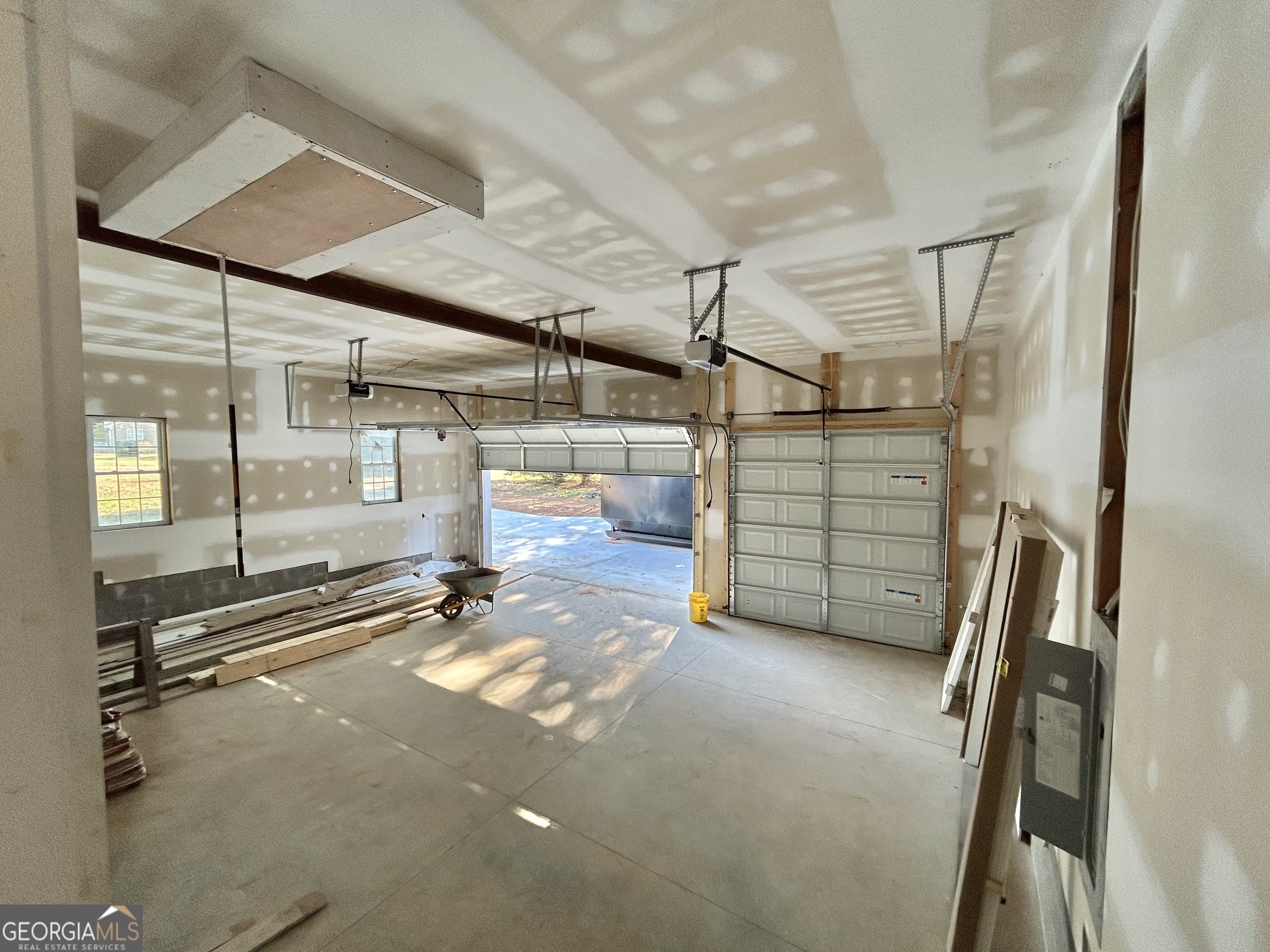 190 Cedar Pond Road Hartwell, GA 30643 - Photo 13 of 22 a view of a room with gym equipment