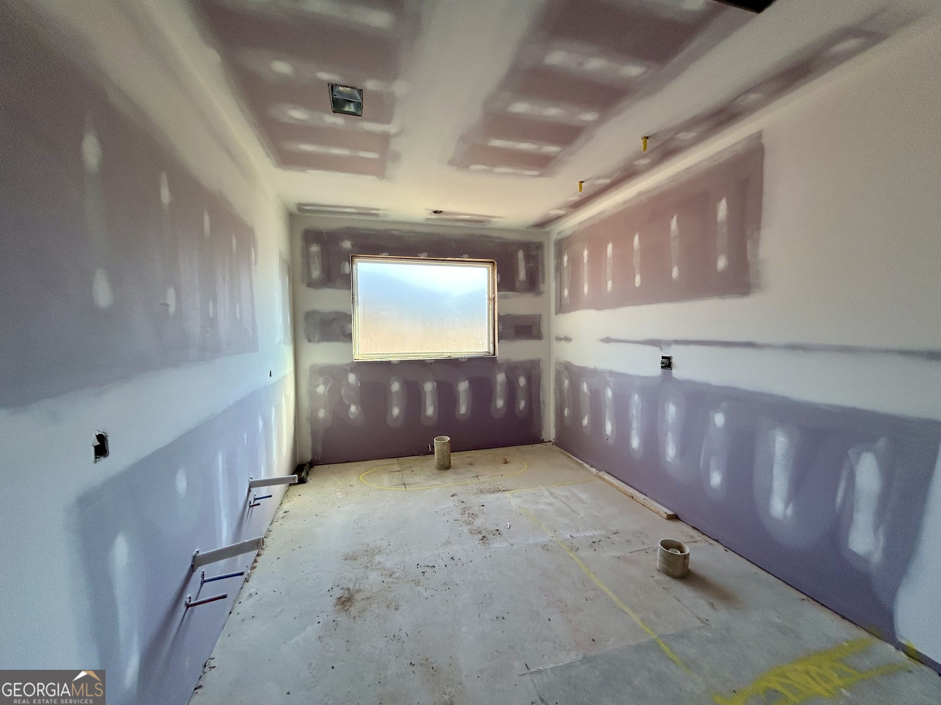 190 Cedar Pond Road Hartwell, GA 30643 - Photo 8 of 22 a view of a hallway with entryway