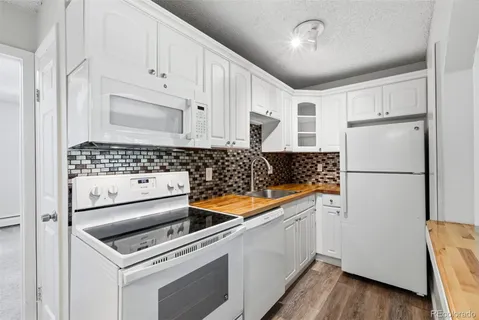 $155,000 | 5875 East Iliff Avenue, Unit 104, Denver, CO 80222