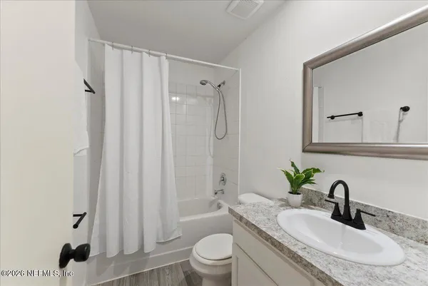 $2,000 | 8140 Sutton Place North, Jacksonville, FL 32217