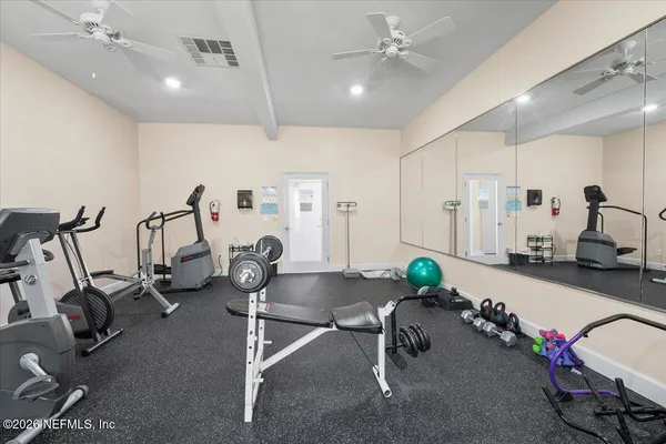 $2,000 | 8140 Sutton Place North, Jacksonville, FL 32217