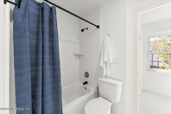 $2,000 | 8140 Sutton Place North, Jacksonville, FL 32217