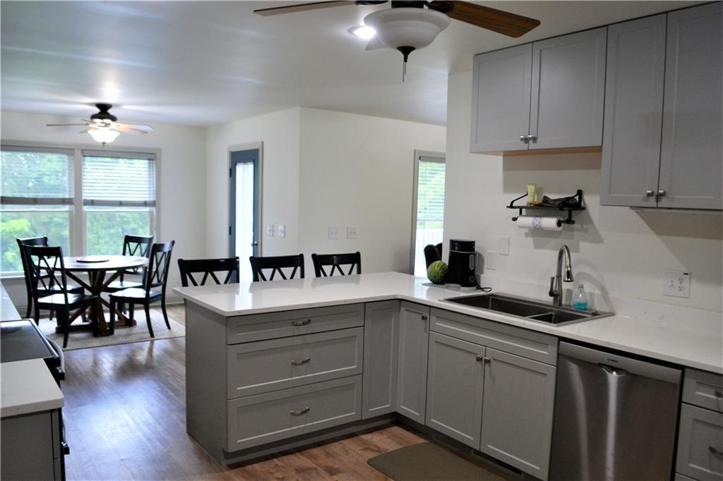 208 Howard Road Sewickley, PA 15143 - Photo 7 of 22