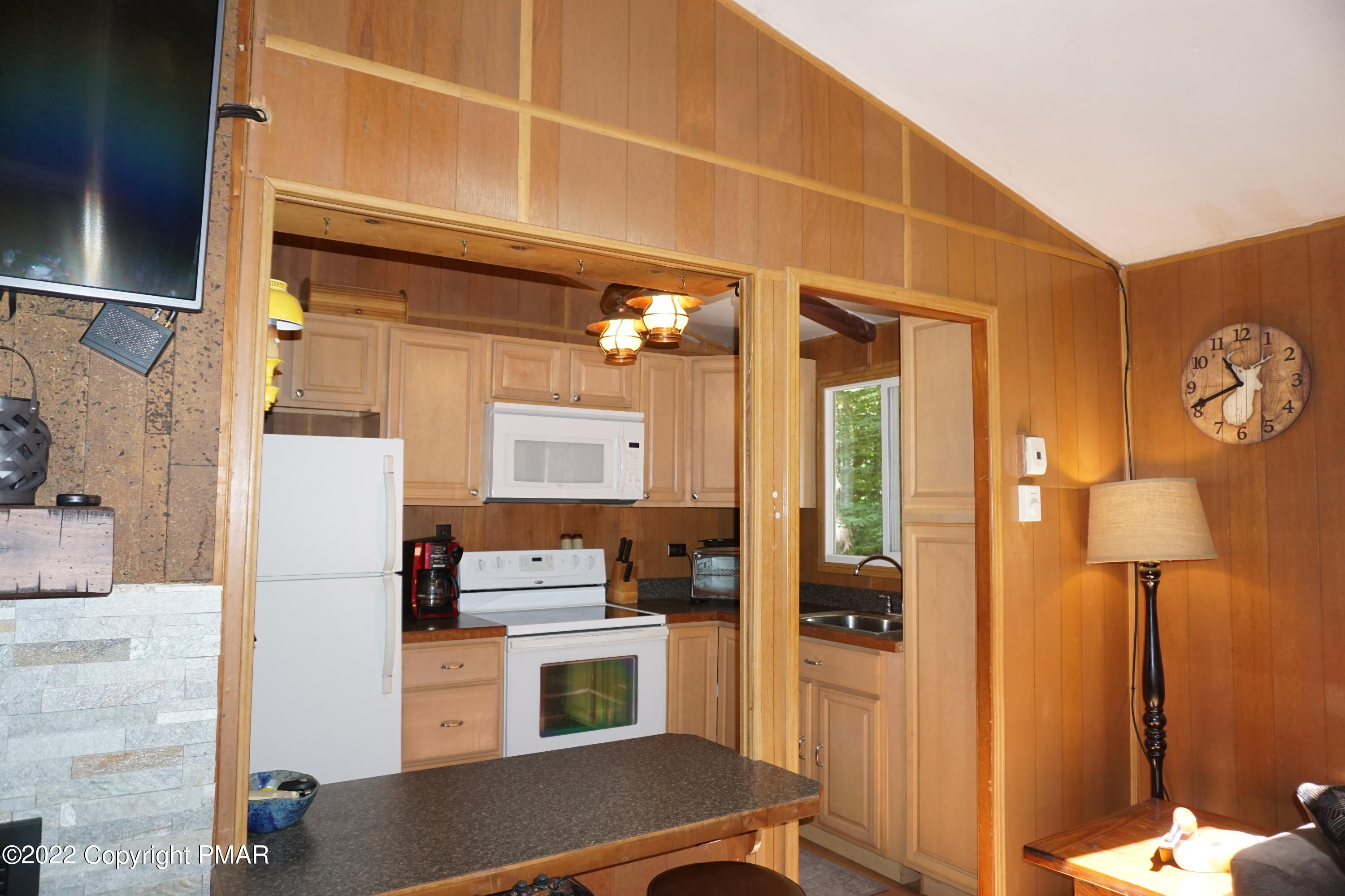 197 Selig Road Pocono Lake, PA 18347 - Photo 12 of 31 DSC02548