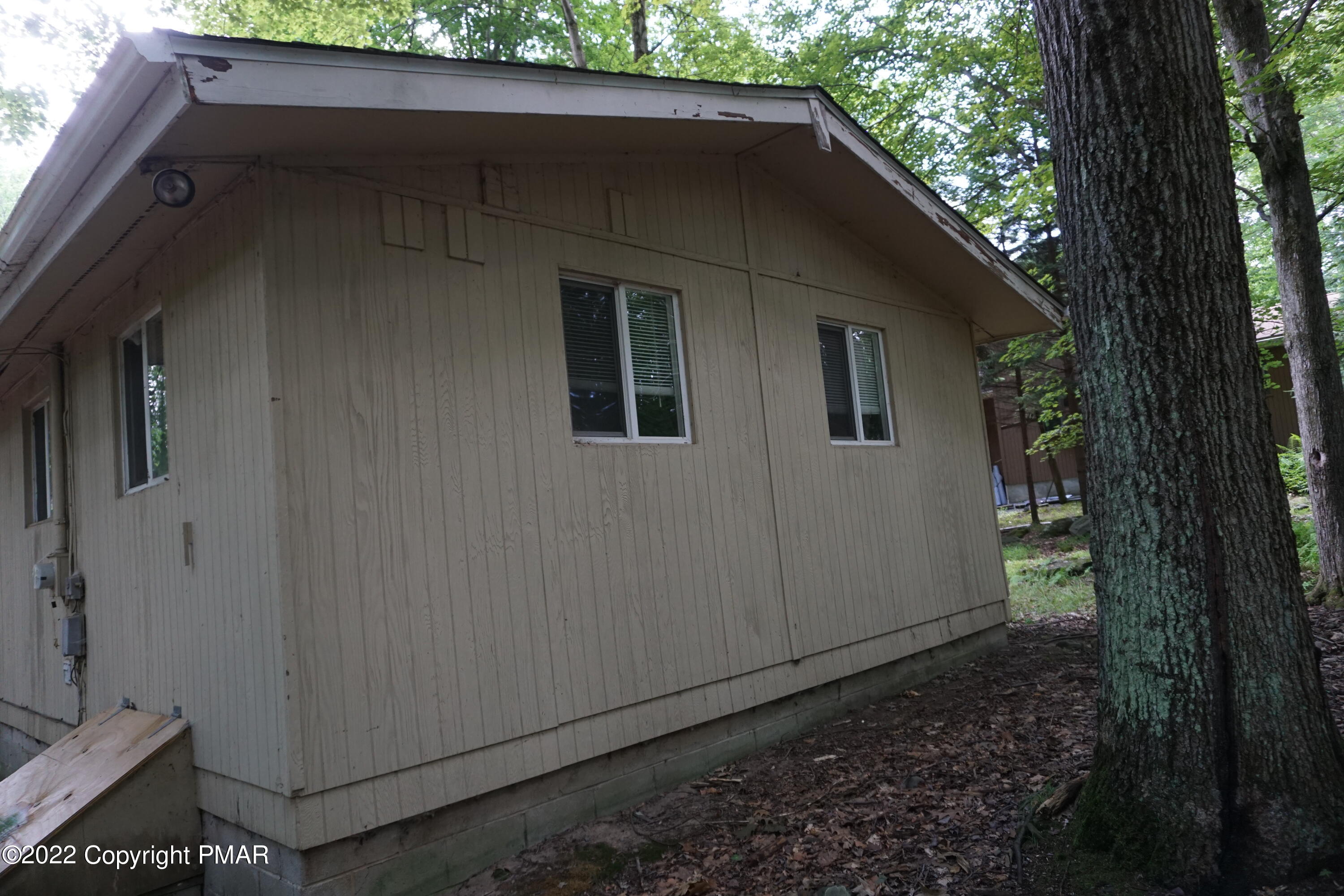 197 Selig Road Pocono Lake, PA 18347 - Photo 26 of 31 DSC02578