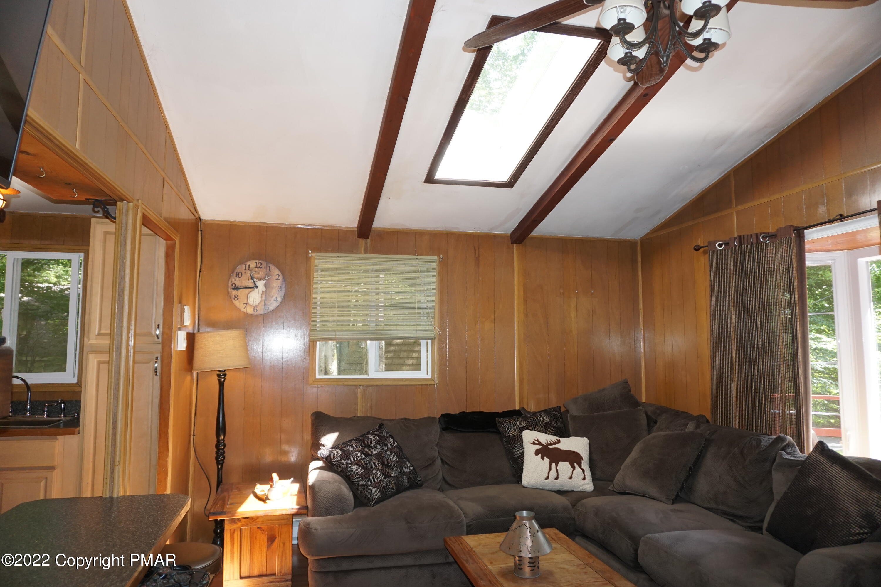 197 Selig Road Pocono Lake, PA 18347 - Photo 6 of 31 DSC02557