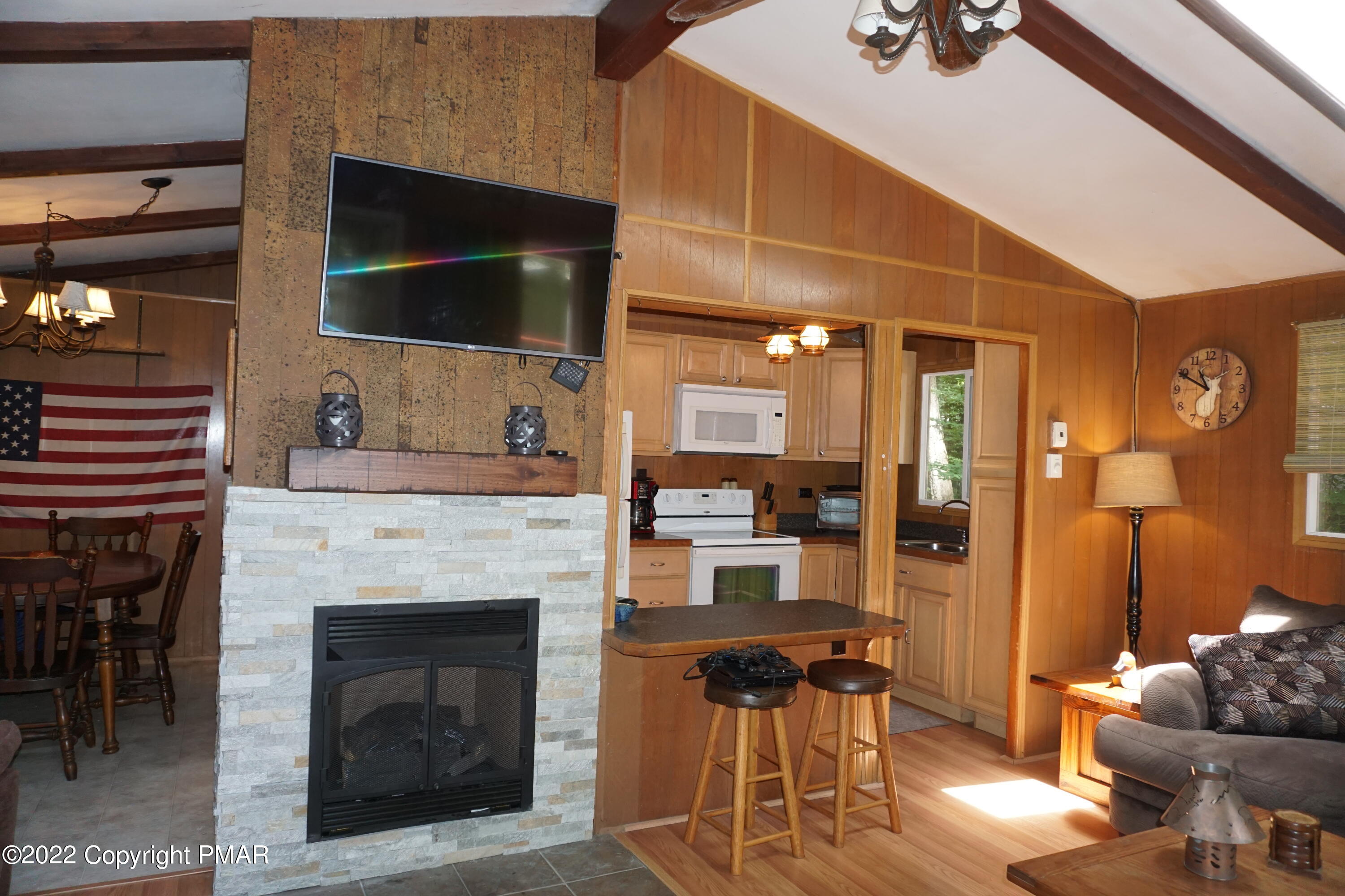 197 Selig Road Pocono Lake, PA 18347 - Photo 10 of 31 DSC02570