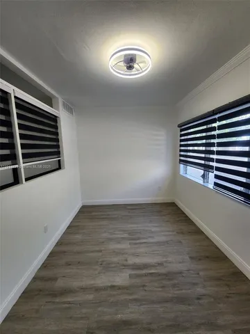 $2,500 | 2101 Normandy Drive, Unit 103, Miami Beach, FL 33141
