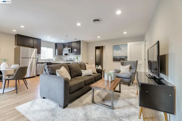 $3,325 | 50 Casa Maria Court, Alamo, CA 94507