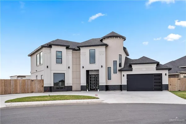 $469,999 | 1301 Fairway Drive, Weslaco, TX 78596