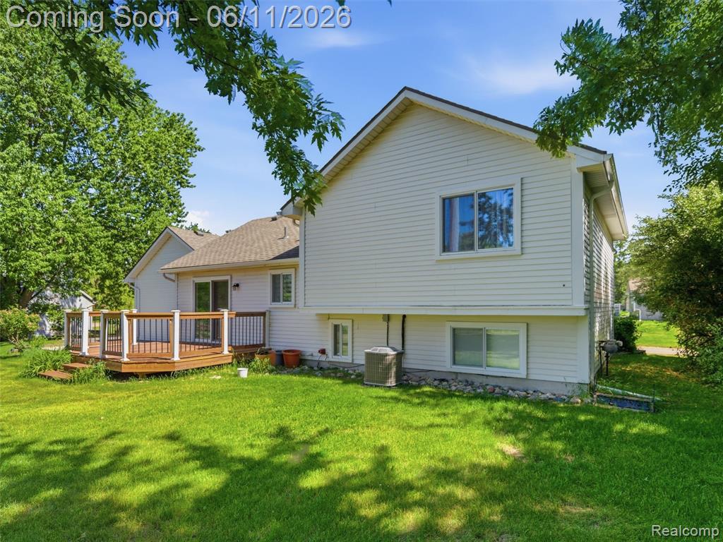 1087 Eagle Nest Drive Rochester, MI 48306 - Photo 32 of 39