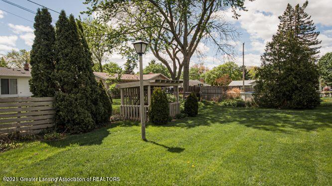 3509 Springbrook Lane Lansing, MI 48917 - Photo 17 of 22 3509SpringbrookLn20