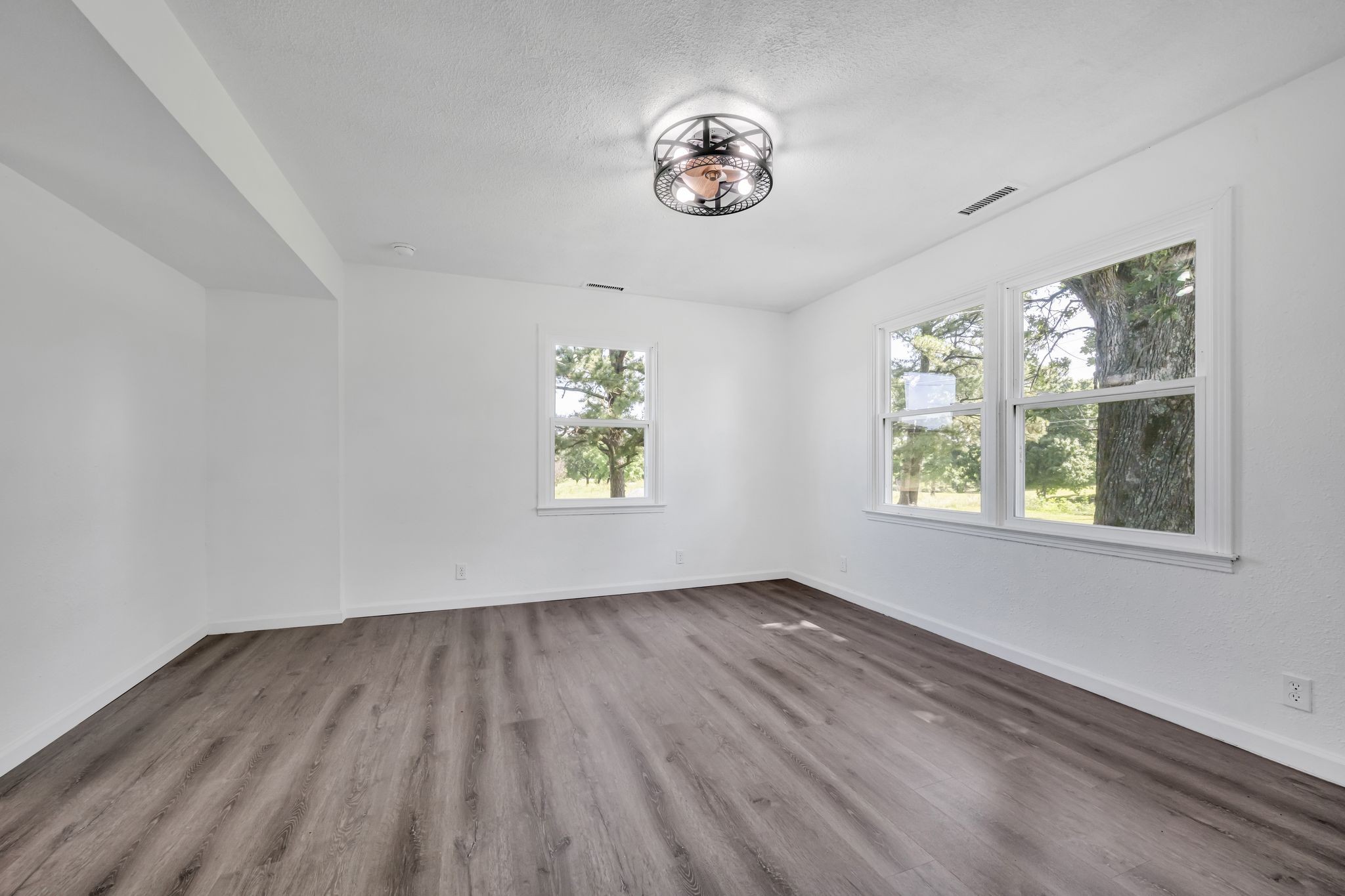 2555 Sylvia Road Dickson, TN 37055 - Photo 15 of 36 Gallery Image 15