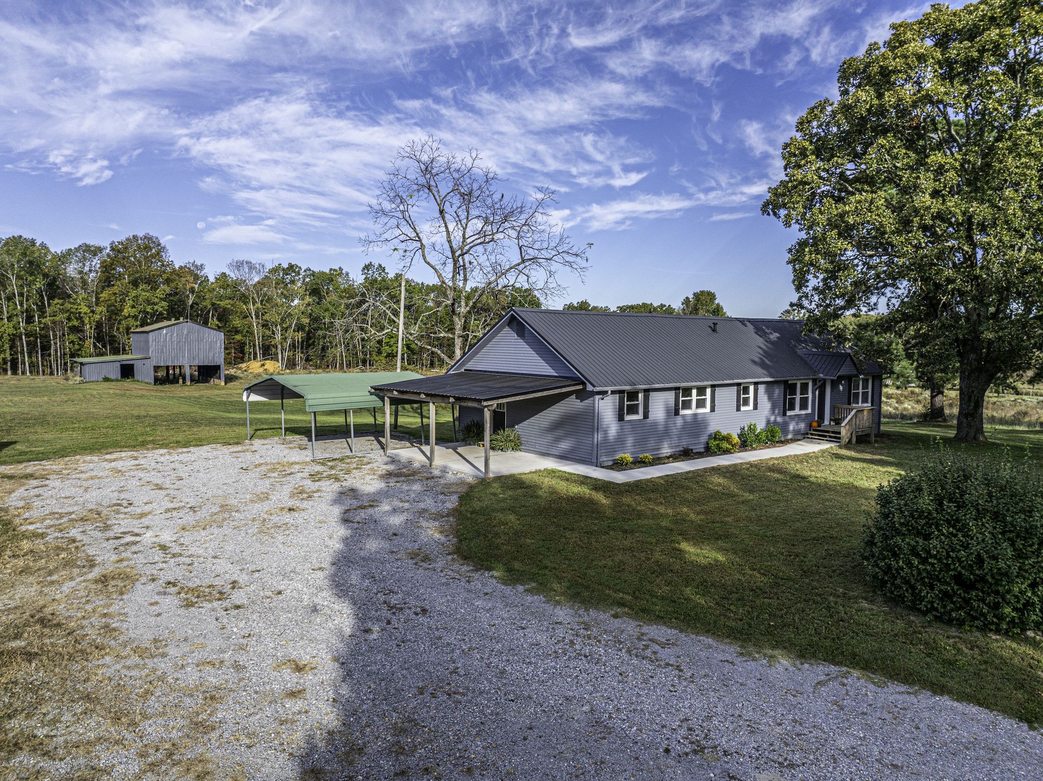 2555 Sylvia Road Dickson, TN 37055 - Photo 4 of 36 Gallery Image 4