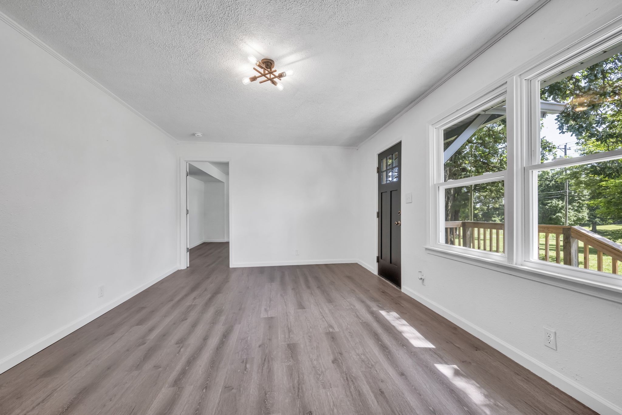 2555 Sylvia Road Dickson, TN 37055 - Photo 6 of 36 Gallery Image 6