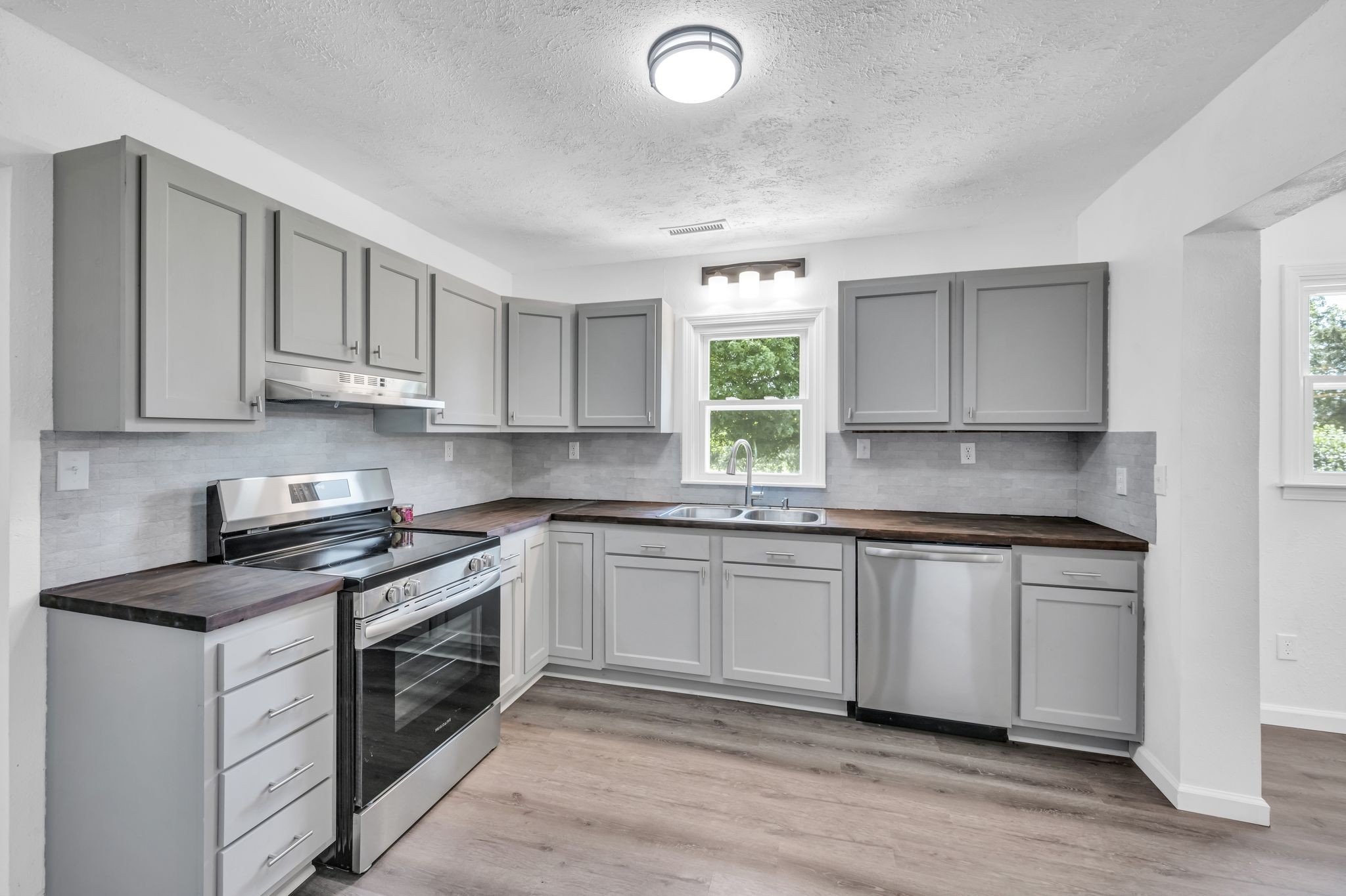 2555 Sylvia Road Dickson, TN 37055 - Photo 8 of 36 Gallery Image 8