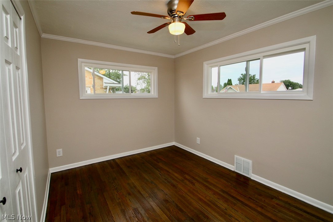 1730 Crestwood Road Cleveland, OH 44124 - Photo 23 of 35 Gallery Image 23