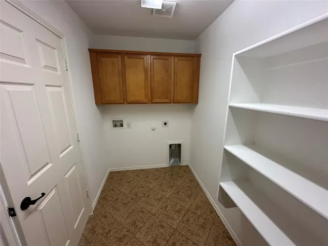 a view of a walk in closet