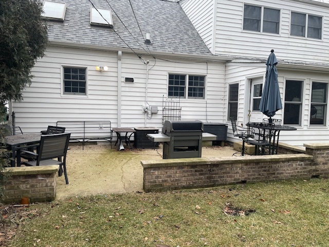 1505 West Acres Road Joliet, IL 60435 - Photo 38 of 42 a backyard of a house with seating space