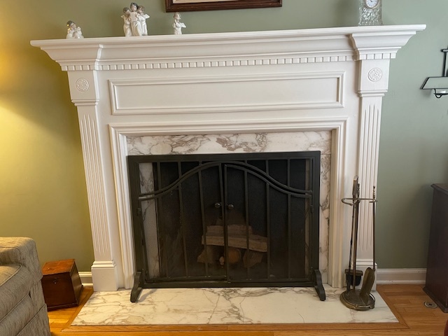 1505 West Acres Road Joliet, IL 60435 - Photo 7 of 42 a close view of a fireplace