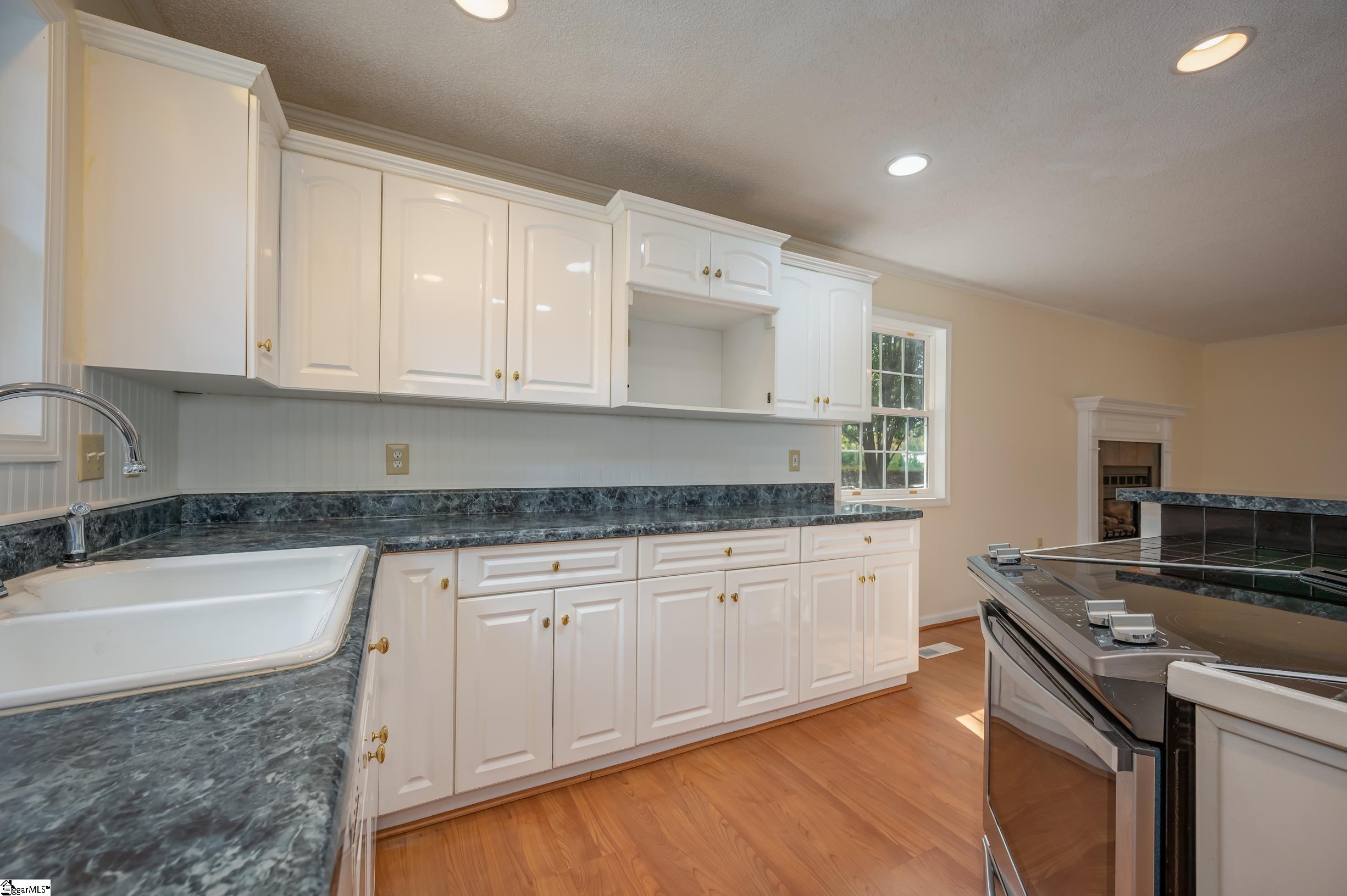 2495 South Blackstock Road Landrum, SC 29356 - Photo 22 of 36 Gallery Image 22