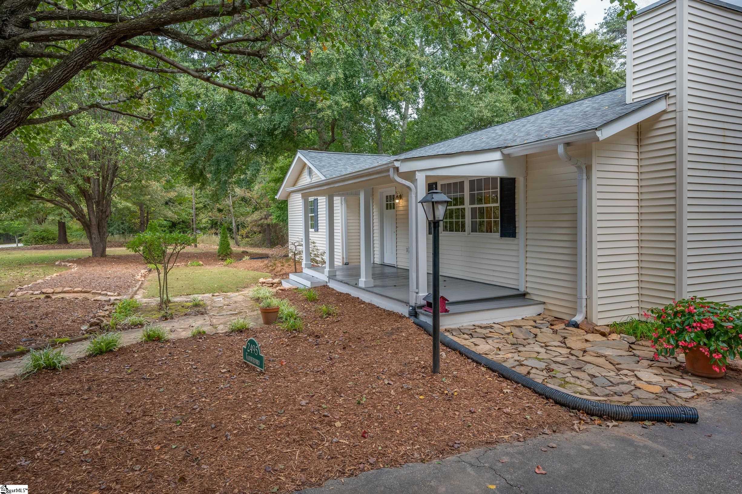 2495 South Blackstock Road Landrum, SC 29356 - Photo 5 of 36 Gallery Image 5