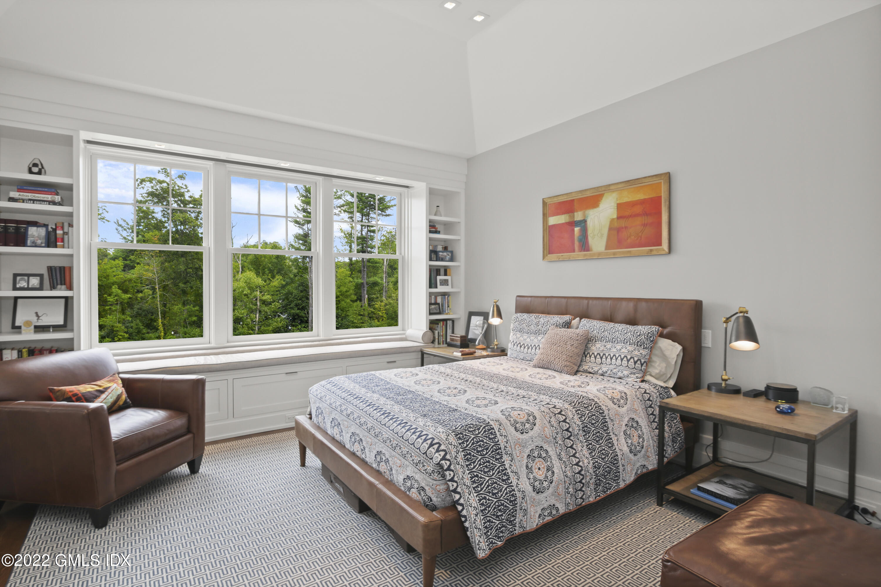 1 Ledge Road Old Greenwich, CT 06870 - Photo 24 of 33 With incredible light