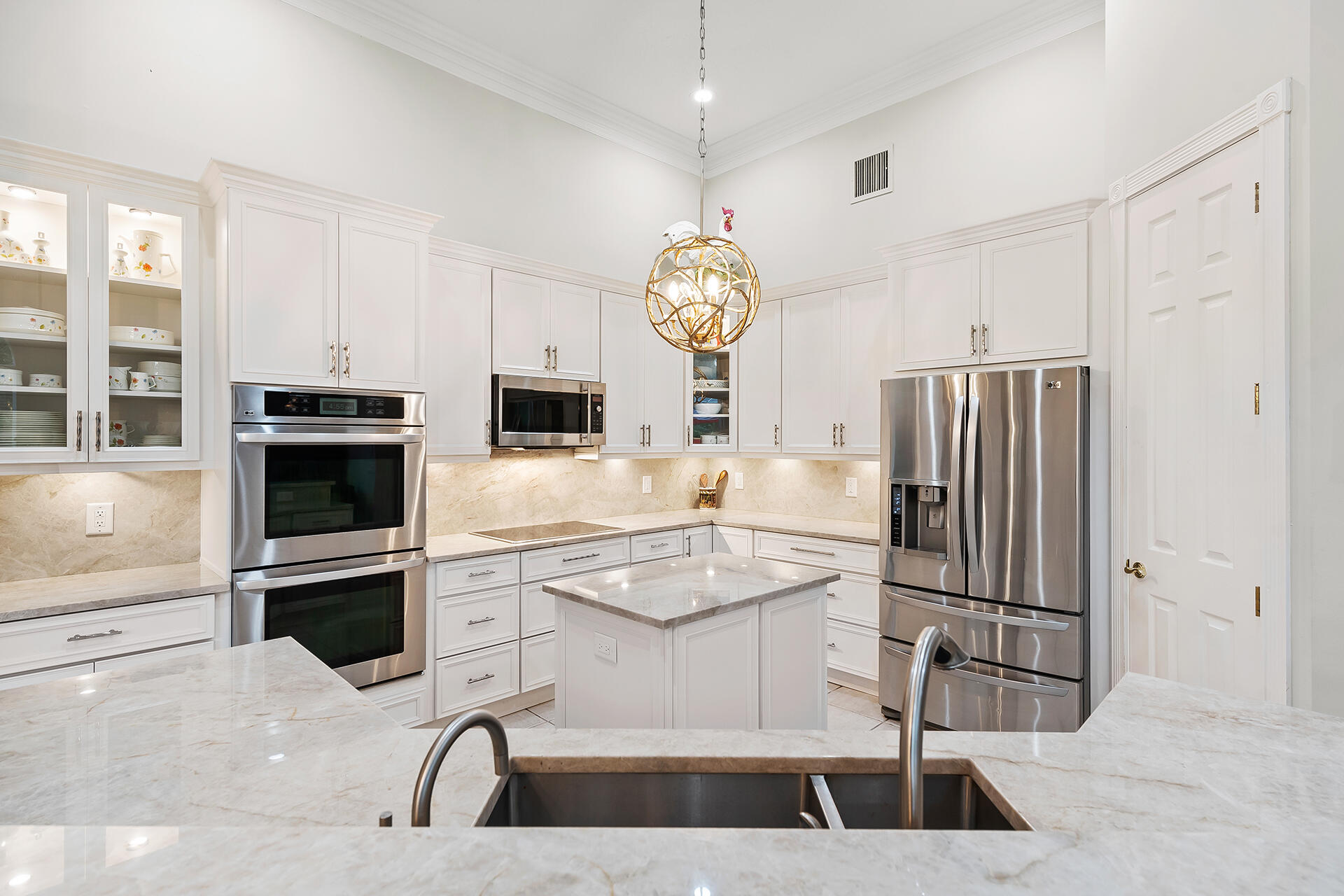 21698 Fall River Drive Boca Raton, FL 33428 - Photo 9 of 58 Kitchen