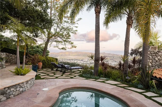 $19,995,000 | 19 Old Ranch Road, Laguna Niguel, CA 92677