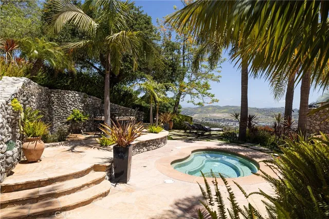 $19,995,000 | 19 Old Ranch Road, Laguna Niguel, CA 92677