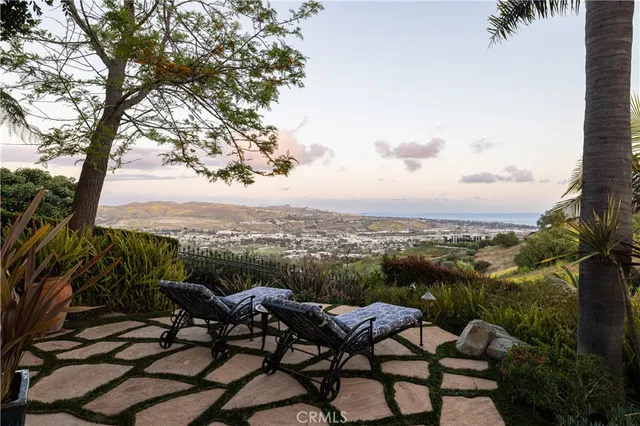 $19,995,000 | 19 Old Ranch Road, Laguna Niguel, CA 92677
