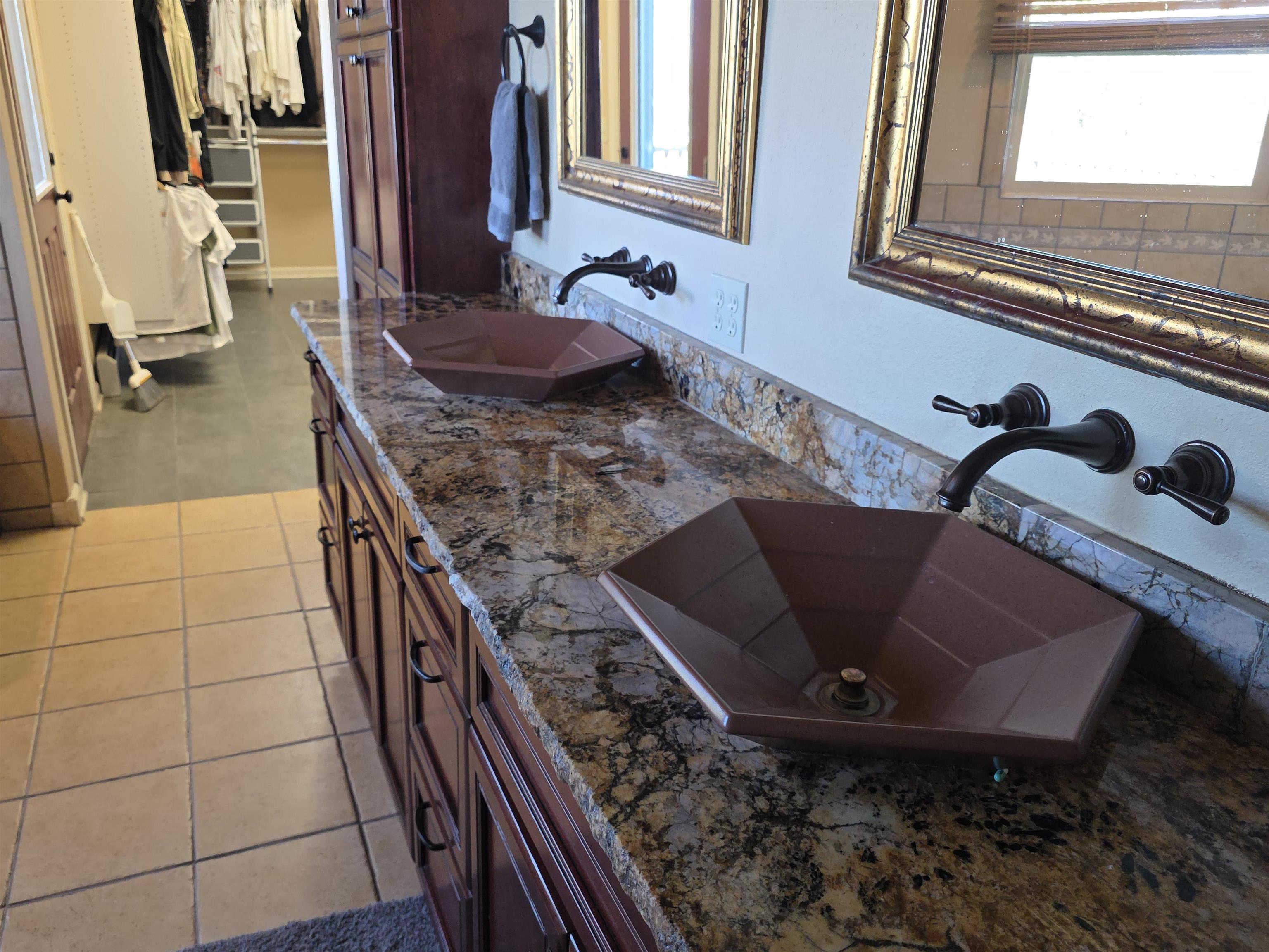239 West Fallen Rock Road Grand Junction, CO 81507 - Photo 28 of 41 a living room with furniture