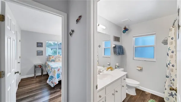 $3,200 | 5219 Inverness Drive, Sarasota, FL 34243