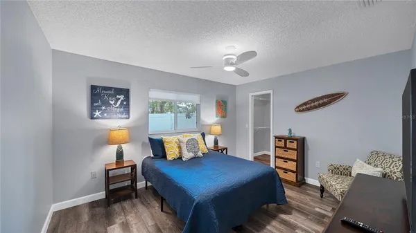 $3,200 | 5219 Inverness Drive, Sarasota, FL 34243