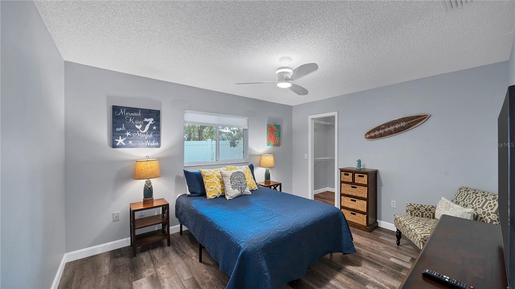 5219 Inverness Drive Sarasota, FL 34243 - Photo 12 of 32