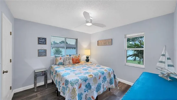 $3,200 | 5219 Inverness Drive, Sarasota, FL 34243